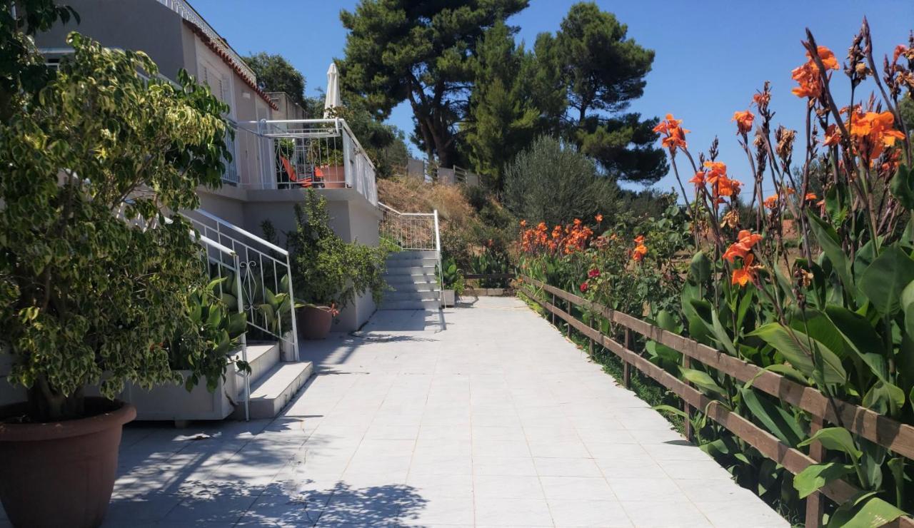 Malibu Studios & Apartments Lassi  Eksteriør bilde